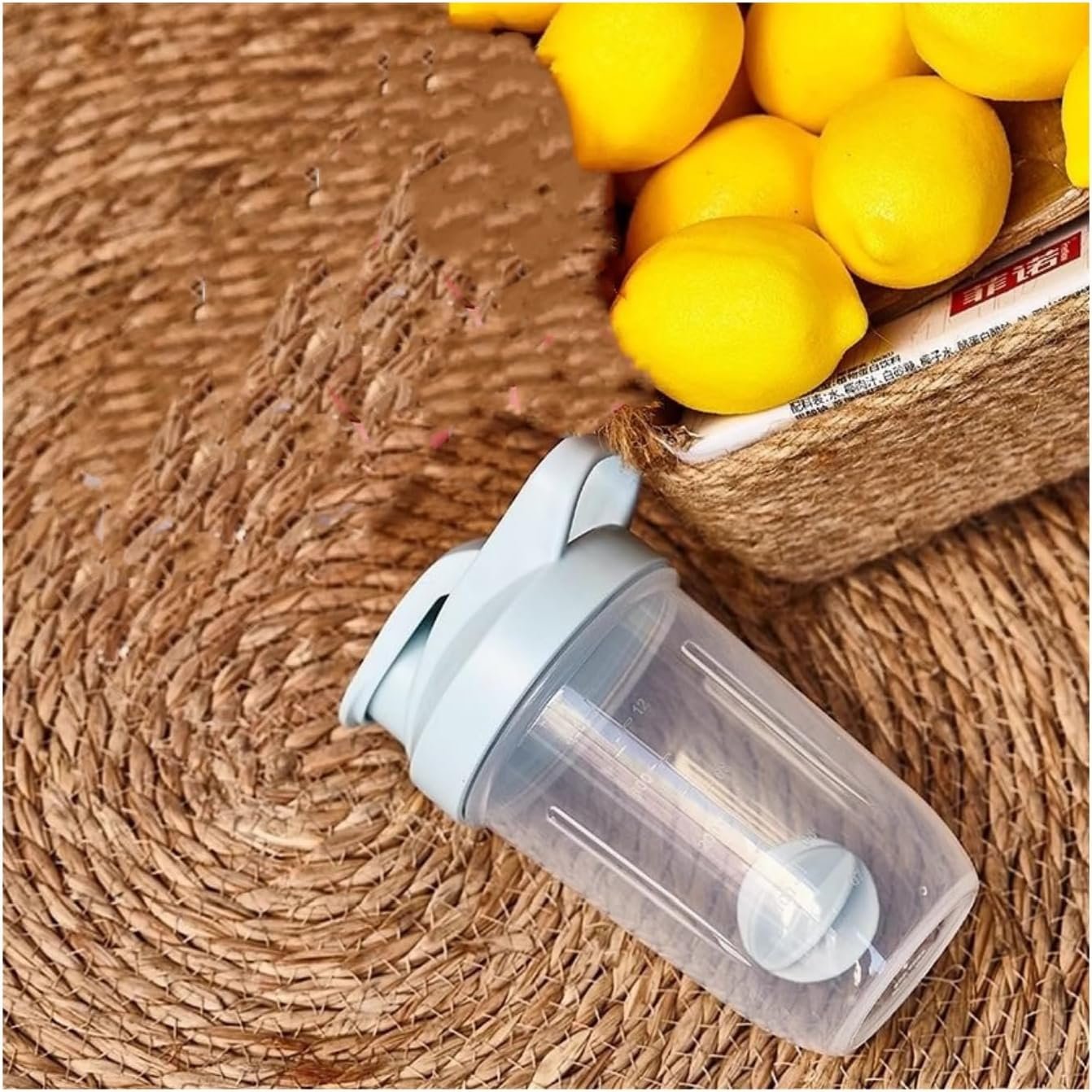ChezMax Shaker Bottle for Protein Powder (BPA free),PP5 Leakproof Mixer Cup with Built-In Mixing Blade, Portable Workout Shaker for Protein, Smoothies & Supplements (Blue/Clear, 16 Ounces)